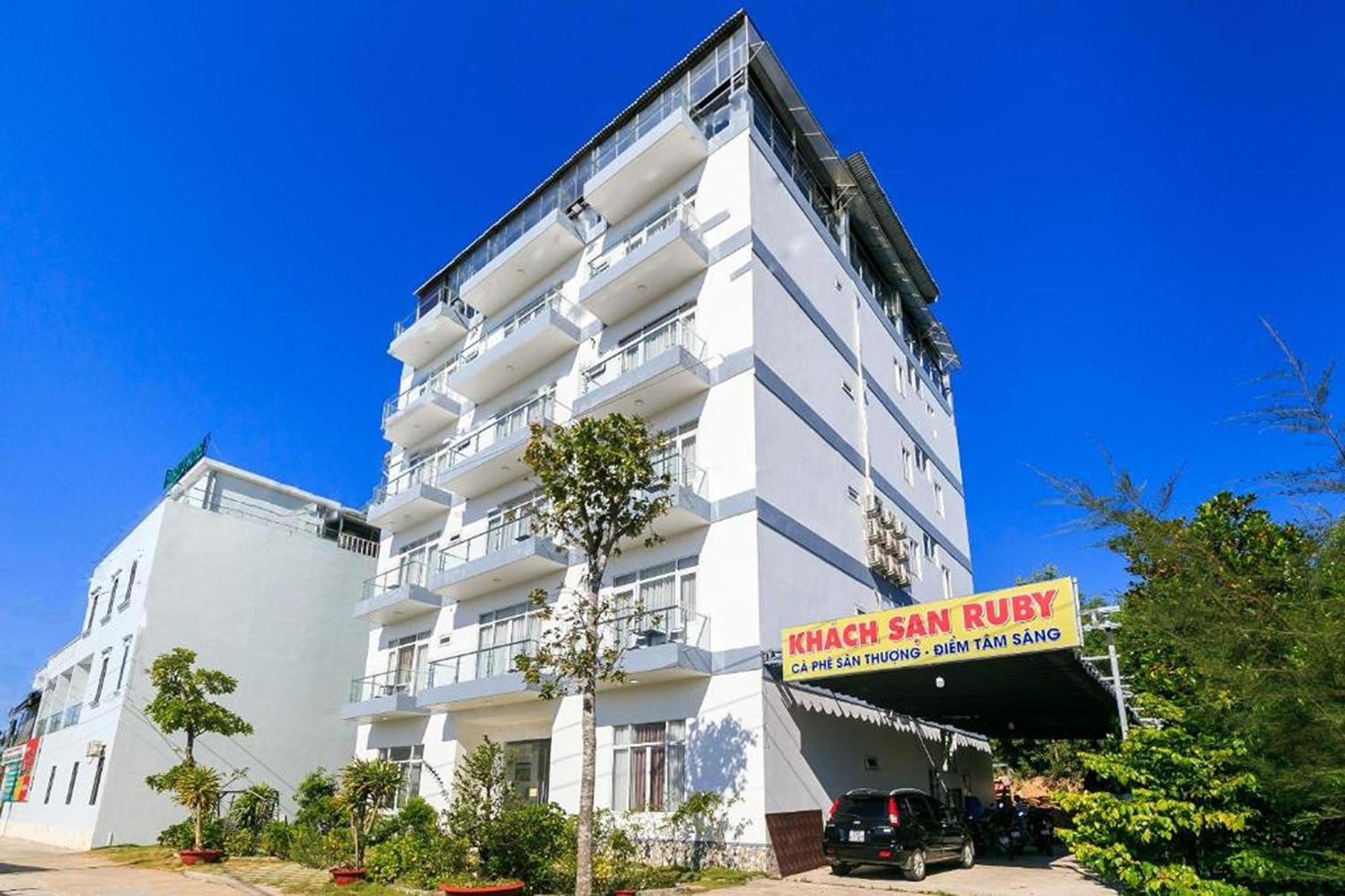 Ruby Hotel Фу Куок Екстериор снимка