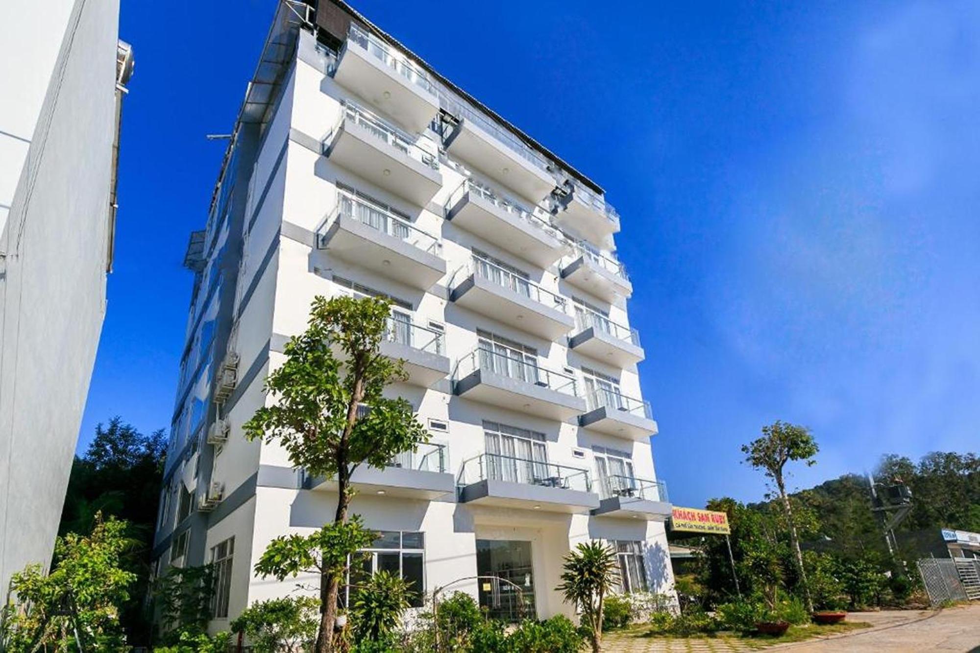 Ruby Hotel Фу Куок Екстериор снимка